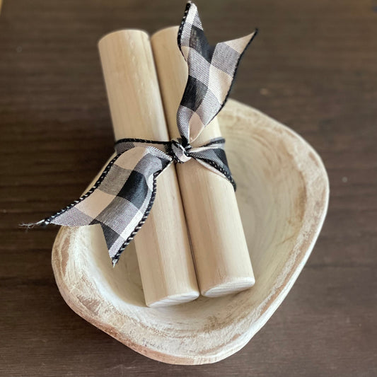 Wooden set of knot grippers with gingham bow